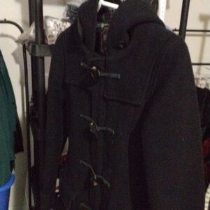 Aritzia wool coat snall